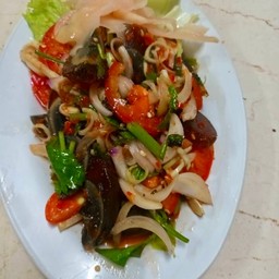 ยำไข่เยี่ยวม้า