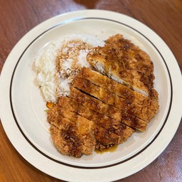 ไก่กรอบยำแซบ