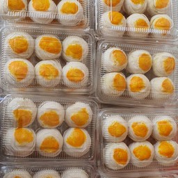 ขนมเปี๊ยะถั่วไข่เค็ม