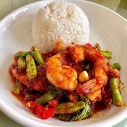 กุ้งผัดพริกแกง ราดข้าว