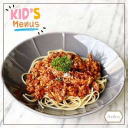 สปาเก็ตตี้โบโลเนสเนื้อ