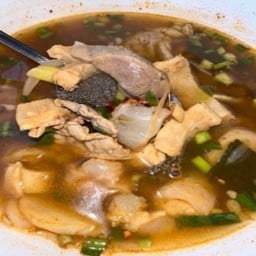 ต้มแซ่บเครื่องในเนื้อ