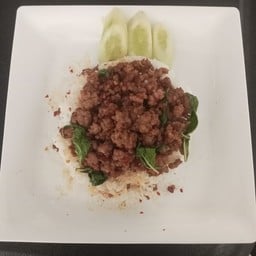 ณิชา ข้าวหมูแดงหมูกรอบ&กะเพรา🐷🍜