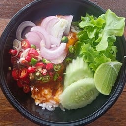 ข้าว+ยำปลาป๋อง