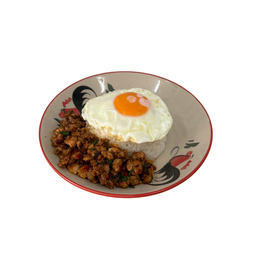 [อร่อยซ่ากับโค้ก] ข้าวกะเพราหมูสับ +  โค้ก ออริจินัล (ขวด)
