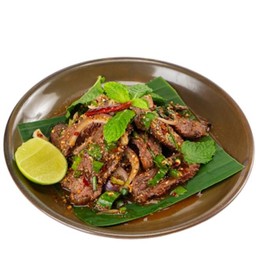 น้ำตกเนื้อพิคานย่า Nam Tok With Picanha Beef / 皮卡尼亚牛肉瀑布沙拉)