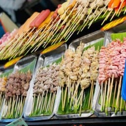 แอนดริว( น้ำปั่น น้ำแข็งใส) Lots of Nong Andrew's shops