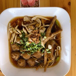 ร้านนายหนึ่ง ก๋วยเตี๋ยวไก่มะระ ก๋วยเตี๋ยวเนื้อตุ๋น อาหารจานด่วน