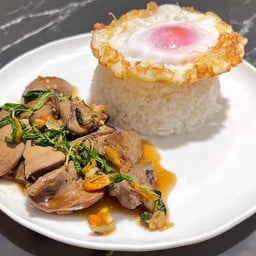ข้าวกะเพราตับไก่