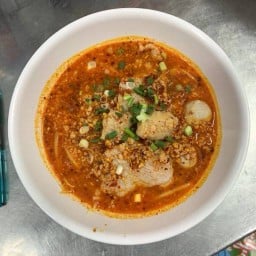 หลินบะหมี่เกี๊ยว (เก๋าบะหมี่เดิม) สุขุมวิท 93