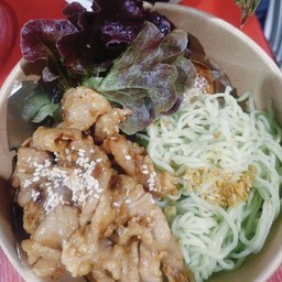 ย่างให้-บะหมี่หน้า หมูกระทะโอซาก้า(ญี่ปุ่น)