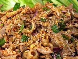 ลาบหนังหมู  ปรุงรสด้วยข้าวคั่วหอมๆๆรสแช่ป