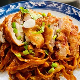 คั่วแห้งหน้าไก่กรอบ