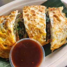 กุยช่ายใส่ไข่เจ๊เอี๊ยบ ถนนมาตุลี ข้างวิถีเทพ