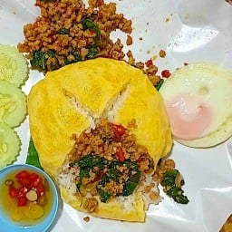 ผัดกระเพรา ภาอร่อยฟิน พระโขนง