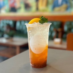 พีชบ๋วยโซดา