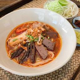 ขนมจีนน้ำเงี้ยว