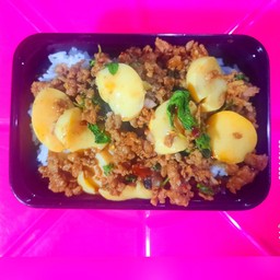 กะเพราหมูสับ+เต้าหู้ไข่