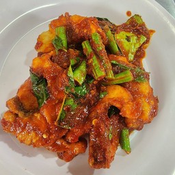 ผัดพริกแกงปลากระพง กับข้าว