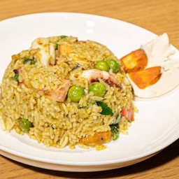 ข้าวผัดแกงเขียวหวานไข่เค็ม ทะเล