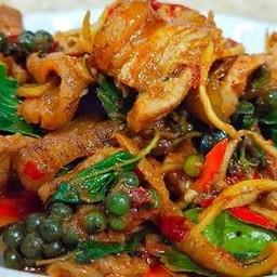 ผัดพริกแกง, ผัดเผ็ด