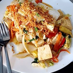 (กับข้าว) ผัดผักรวมมิตรตามฤดูกาล 200กรัม + ท๊อปปิ้ง 100กรัม