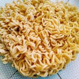 มาม่าลวก