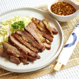 คอหมูคุโรบูตะย่างไฟ