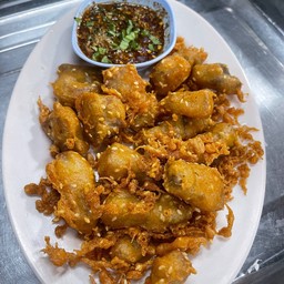 สามชั้นทอดน้ำปลา