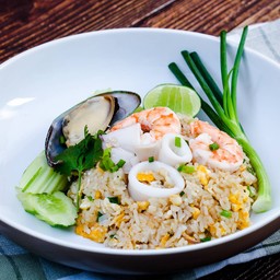 ข้าวผัดทะเล