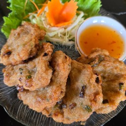 ปลากรายทอดทรงเครื่อง