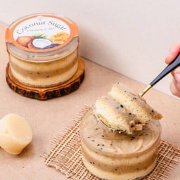 เค้กมะพร้าวน้ำตาลโตนด งาคั่ว