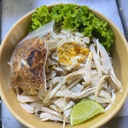 เส้นหมี่ไก่ฉีก ( สูตรคุณแม่ ) เมเจอร์ปากเกร็ด