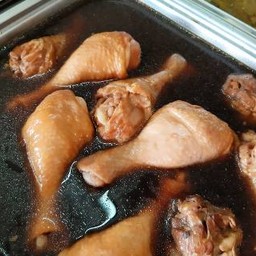 น่องไก่พะโล้ น่องละ 35