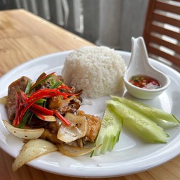 ปลากระพงผัดพริกไทยดำ