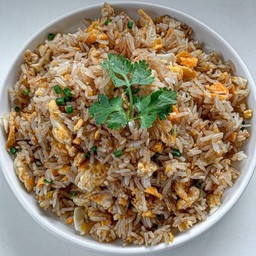 ข้าวไข่เจียวน้องเบน