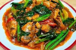 คะน้าปลากระป๋อง