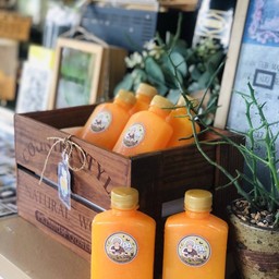 น้ำส้มคั้น