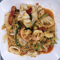 ทะเลผัดผงกะหรี่