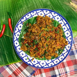 ผัดกะเพราเป็นกับ