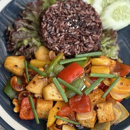 Stir Fried Cashew Tofu