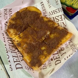 ขนมปังไมโลนม