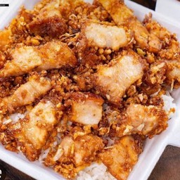 ข้าวทอดกระเทียม