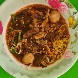 ก๋วยเตี๋ยวเนื้อ-หมูต้มยำมะนาว สูตรโบราณ ยายซะ