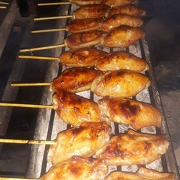 ปีกไก่ (กลาง)