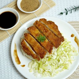 ชิกเก้นคัตสึ (ข้าวหน้าไก่ทอดญี่ปุ่น)