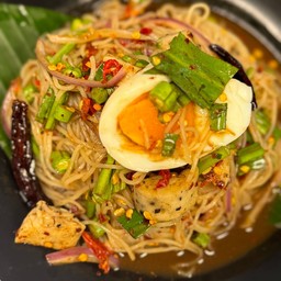ยำขนมจีนหมูยอ