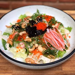 สลัดไข่กุ้ง ปูอัด สาหร่ายญี่ปุ่น