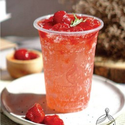 สตรอว์เบอร์รี่โซดา