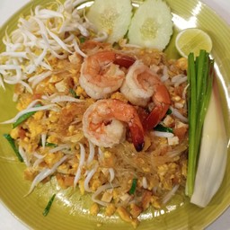 ผัดไทยกุ้งสด พิเศษ